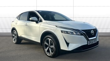 Nissan Qashqai 1.3 DiG-T MH N-Connecta 5dr Petrol Hatchback